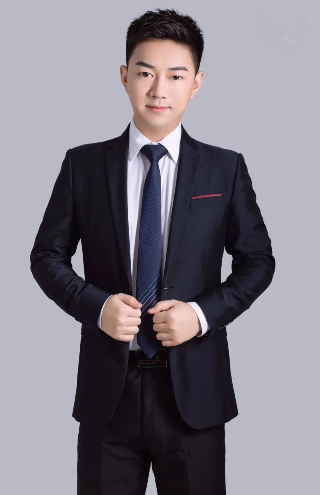 谭宇 视觉与舞美负责人